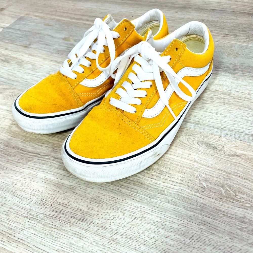 Old Skool Vans in Mango Yellow